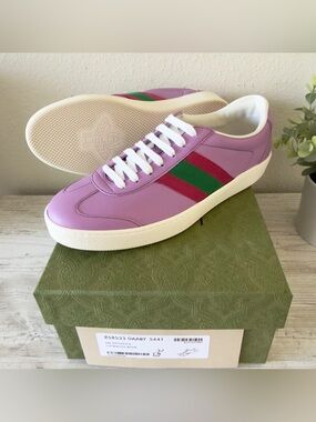 New Gucci leather women sneakers with web, size 37, US 7